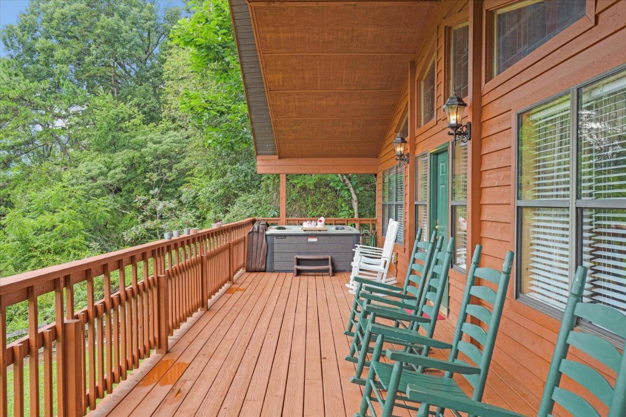 A Walk In The Clouds Villa Pigeon Forge Exterior photo