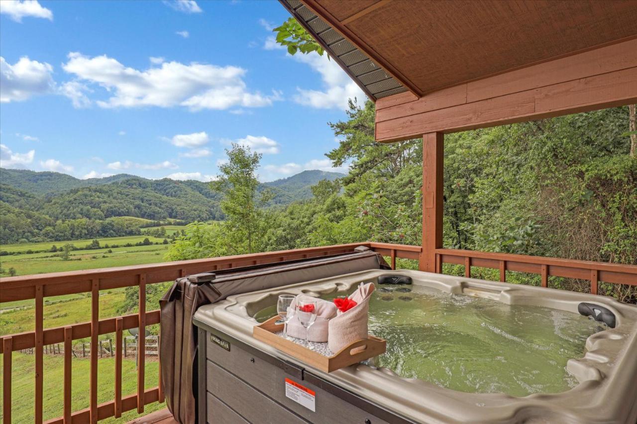 A Walk In The Clouds Villa Pigeon Forge Exterior photo