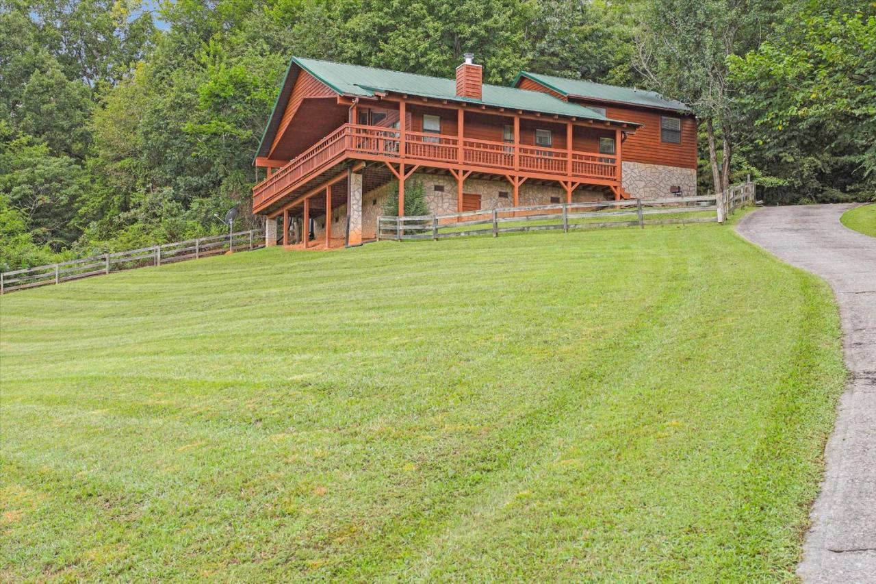 A Walk In The Clouds Villa Pigeon Forge Exterior photo
